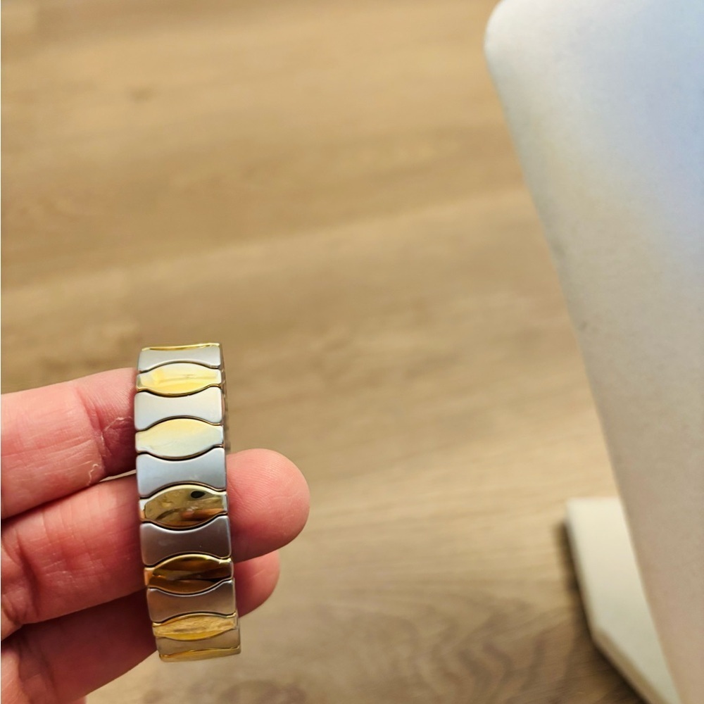 Gold and Silver color Bracelet - Picture 3 of 6